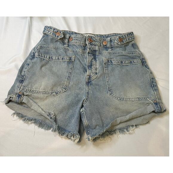 We The Free Free People Denim Cutoff Shorts Distressed Frayed Hem Size 28 - Picture 1 of 8